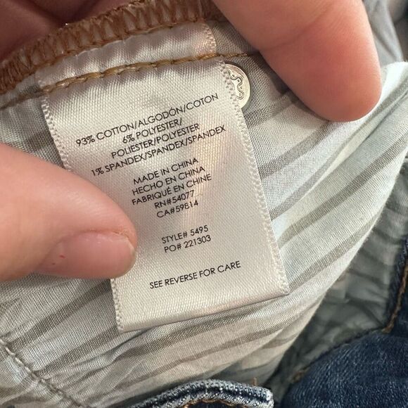 Women’s CAbi Cropped Straight Leg Jeans Size 2 - Picture 9 of 9